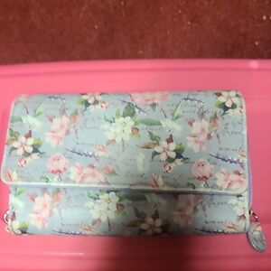 Floral Blue Women's Clutch